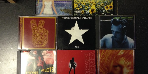 SCOTT WEILAND SINGER OF STONE TEMPLE PILOTS R.I.P.