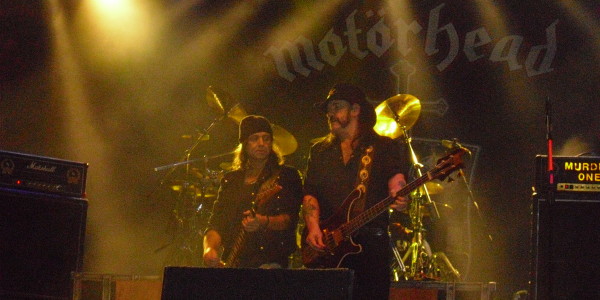 METALLICA POSES AS THE LEMMY’S